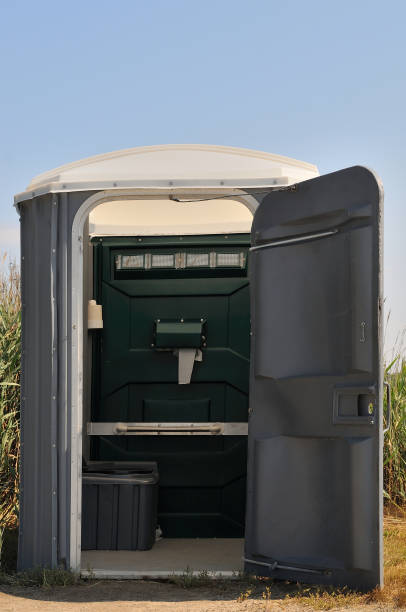 Portable Toilet Options We Offer in Zephyrhills West, FL